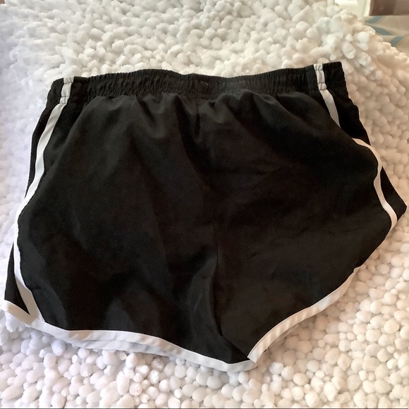 👧Danskin Now Black Exercise Shorts w/ White Strip & Built-In Bikini (M-7/8)👧 - Picture 3 of 5